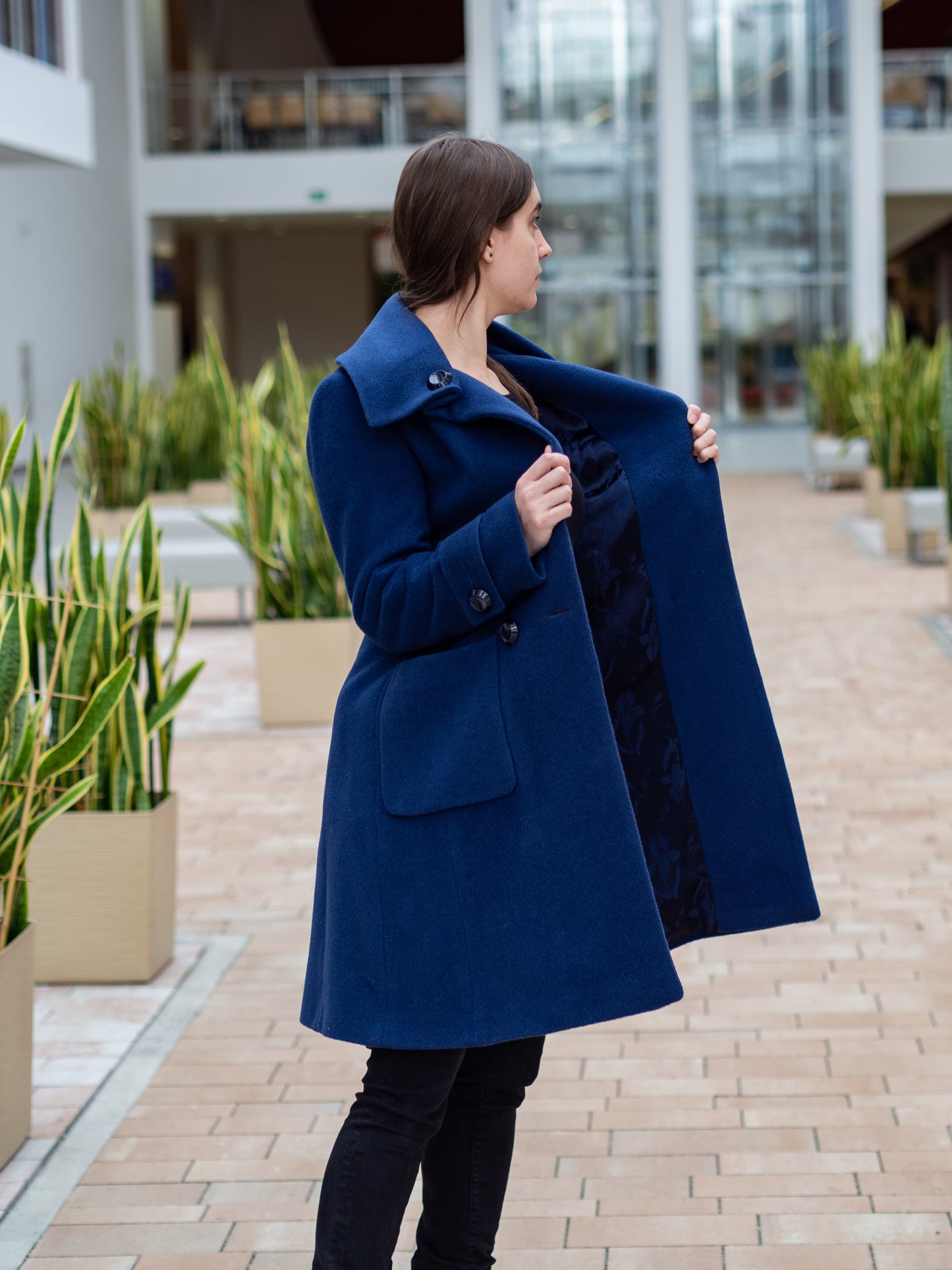 Double-breasted woolen belted coat
